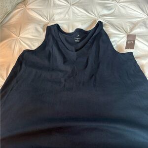 New w/tags JJill navy tank top in large